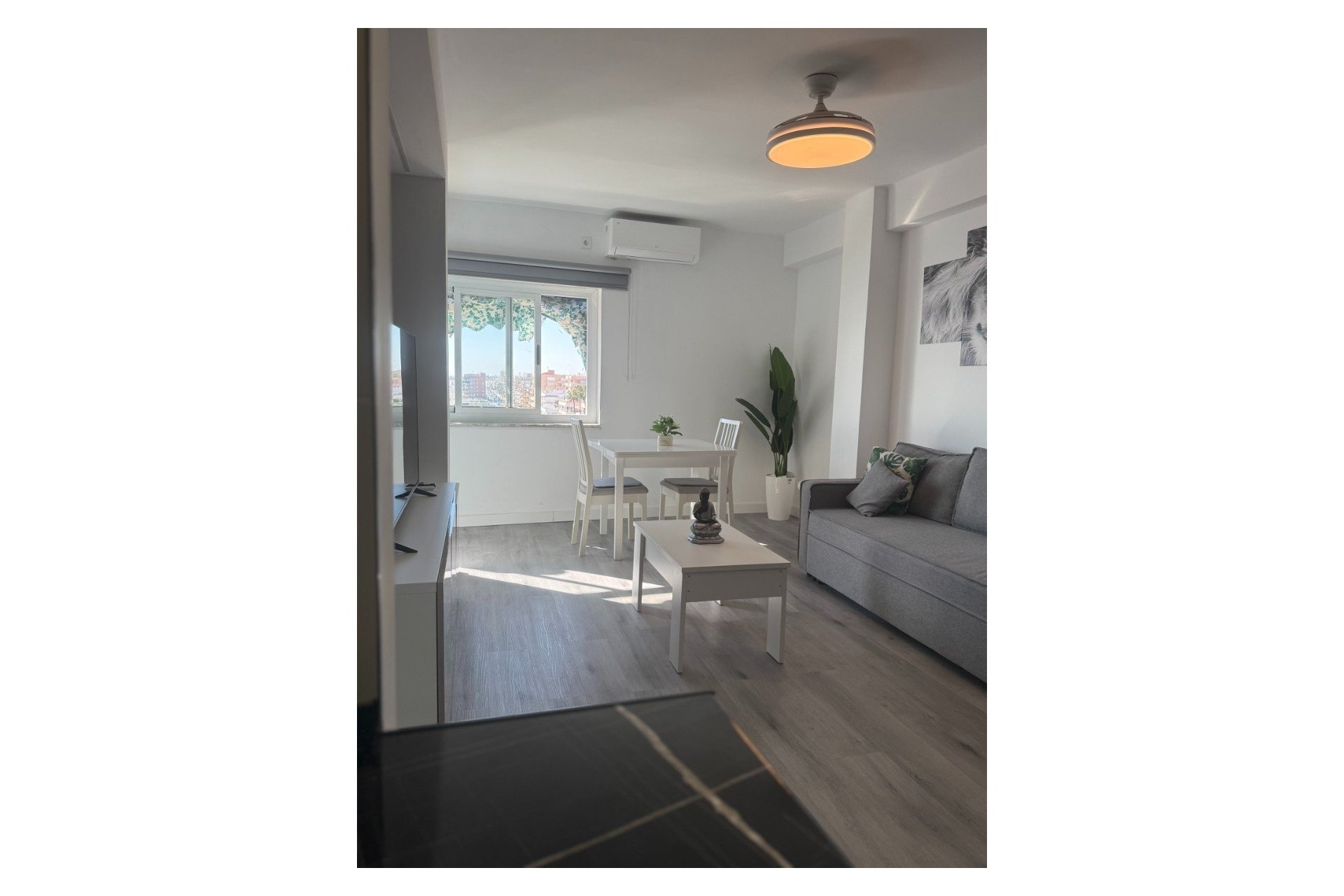 Resale - Apartment -
Santa Pola