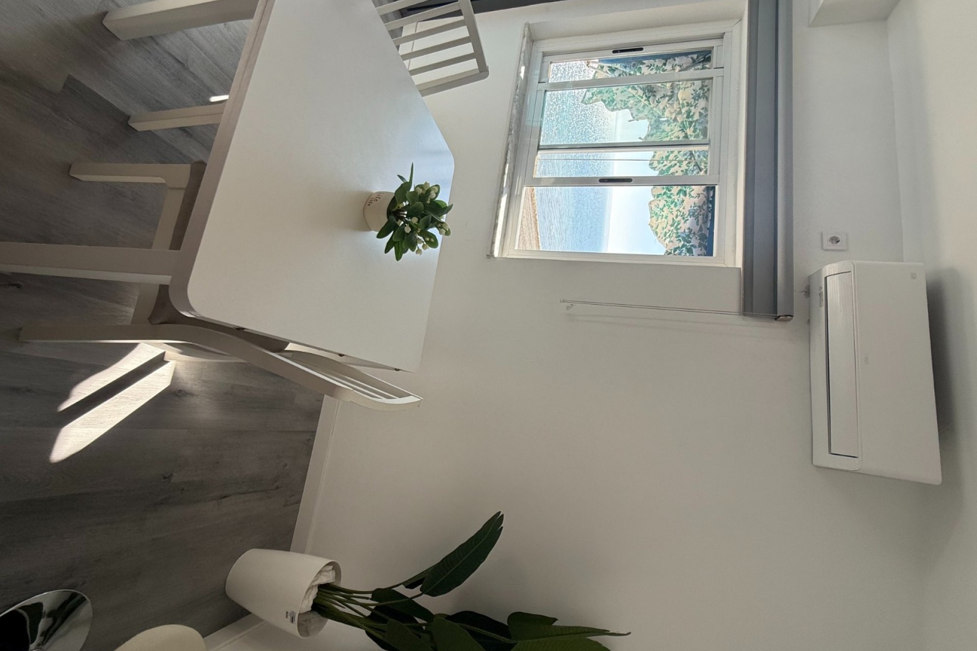 Resale - Apartment -
Santa Pola