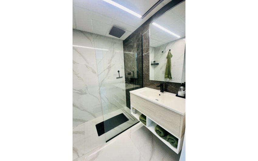 Resale - Apartment - Top Floor Apartment -
Guardamar del Segura - El Raso