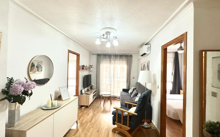 Resale - Apartment -
Torrevieja - Acequion