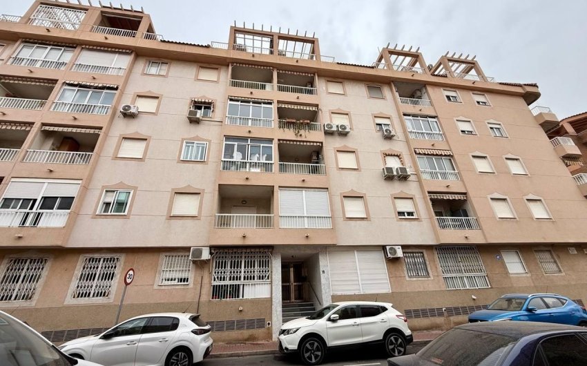Resale - Apartment -
Torrevieja - Acequion