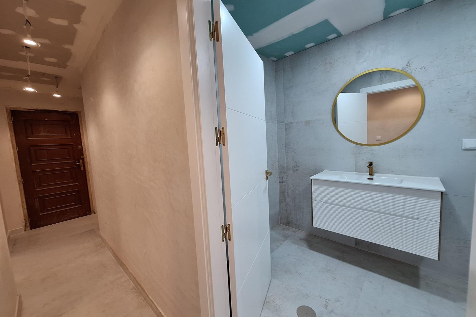 Resale - Apartment -
Torrevieja - Acequion