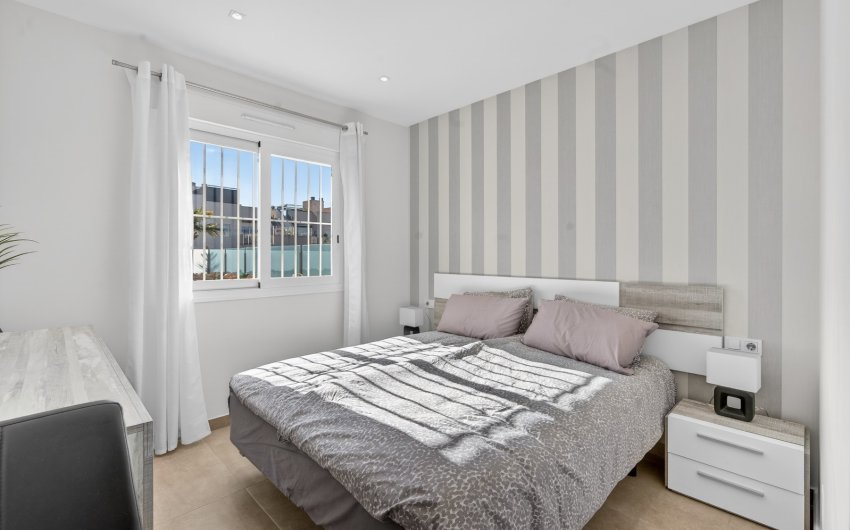 Resale - Apartment -
Torrevieja - Aguas Nuevas