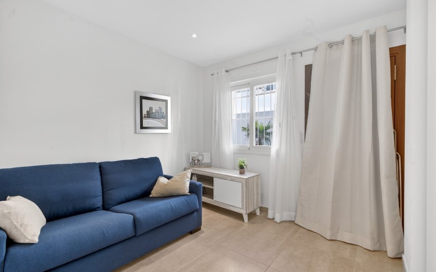 Resale - Apartment -
Torrevieja - Aguas Nuevas