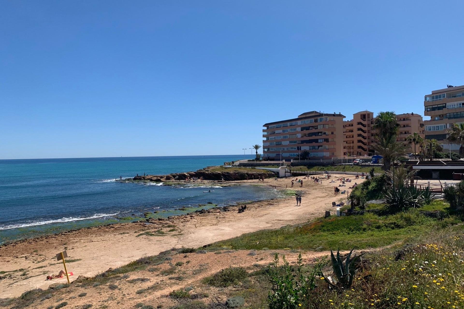 Resale - Apartment -
Torrevieja - Cabo Cervera