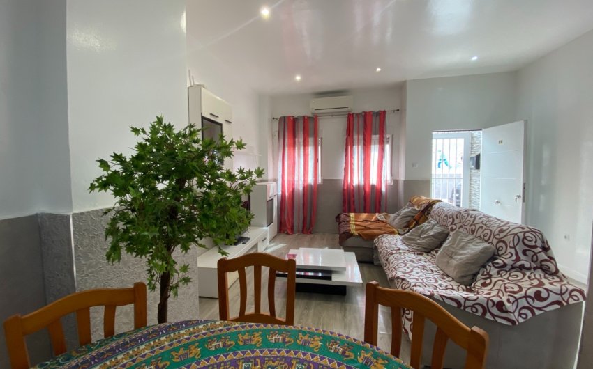 Resale - Apartment -
Torrevieja - Center