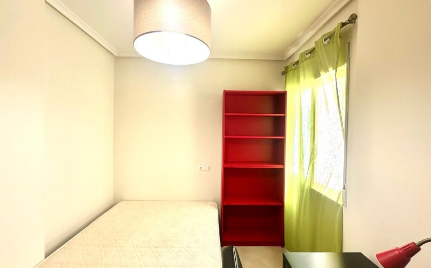 Resale - Apartment -
Torrevieja - Center