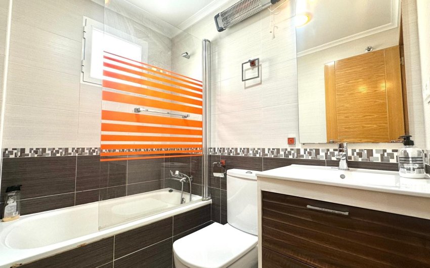 Resale - Apartment -
Torrevieja - Center