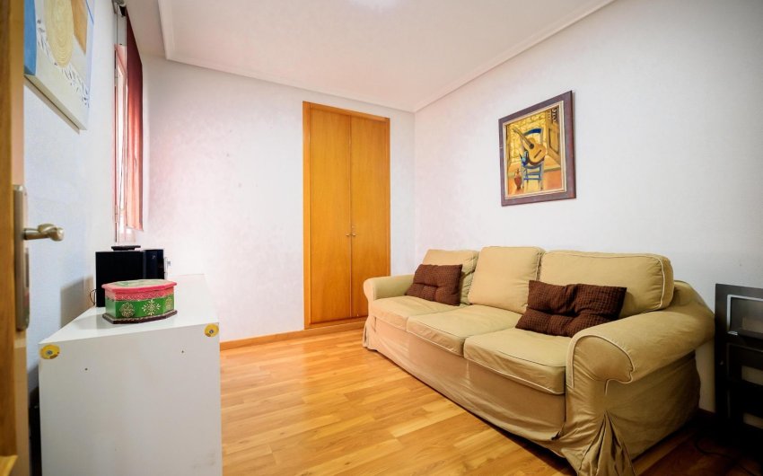 Resale - Apartment -
Torrevieja - Center