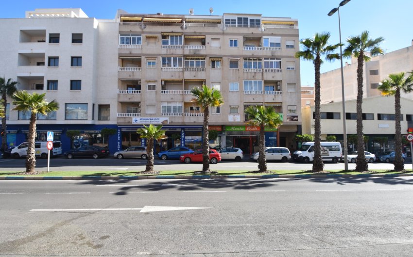 Resale - Apartment -
Torrevieja - Center