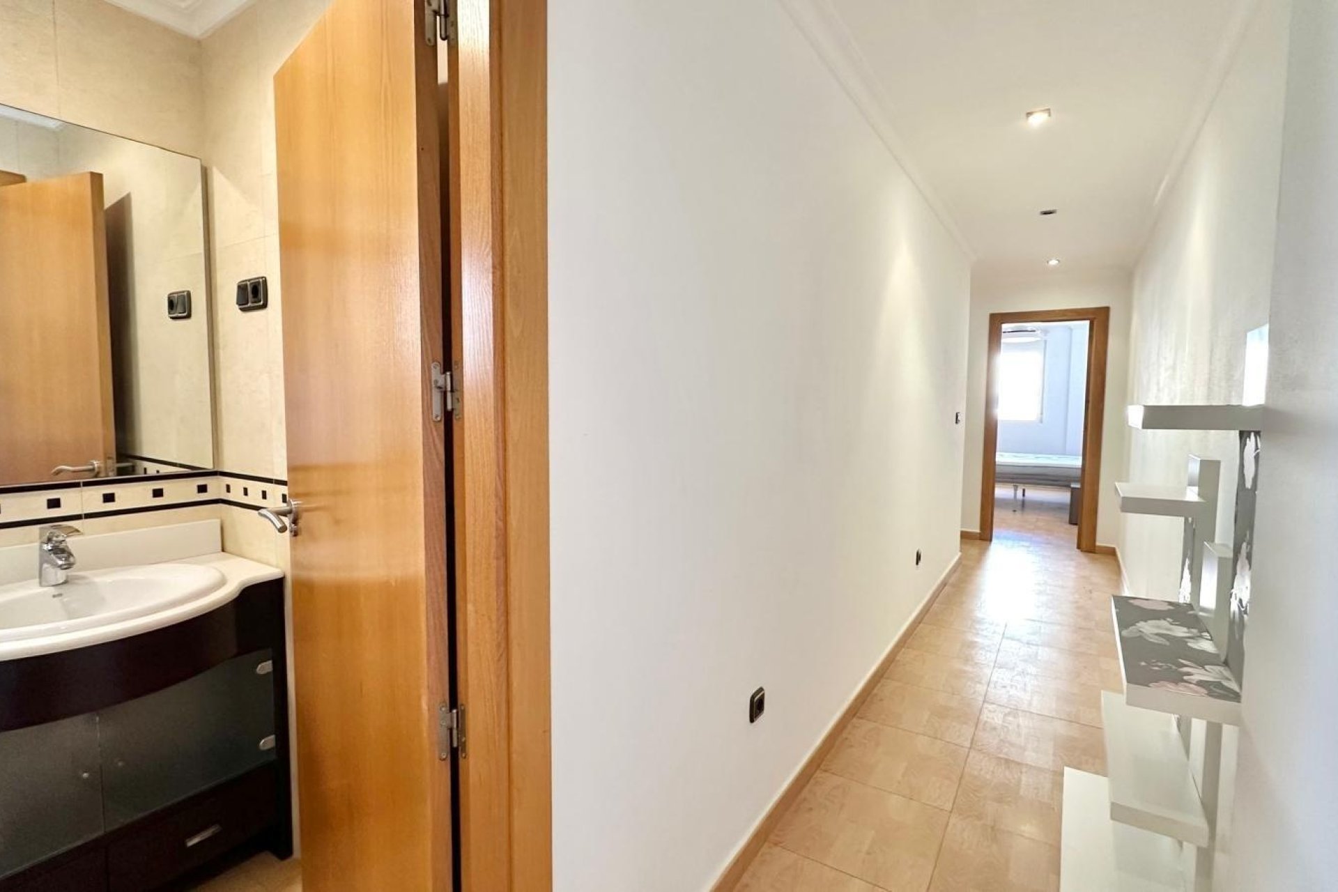 Resale - Apartment -
Torrevieja - Centro