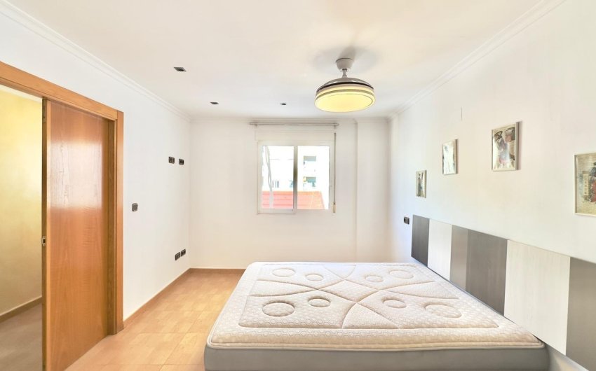 Resale - Apartment -
Torrevieja - Centro
