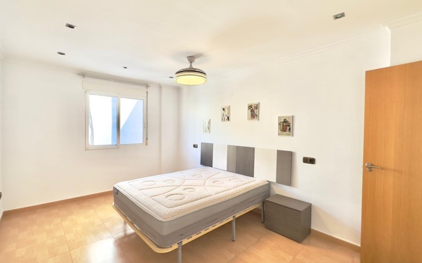 Resale - Apartment -
Torrevieja - Centro