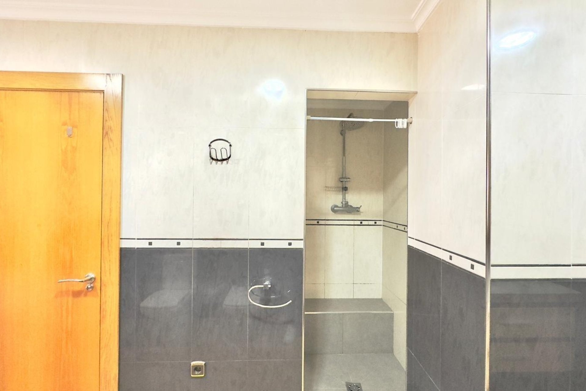 Resale - Apartment -
Torrevieja - Centro