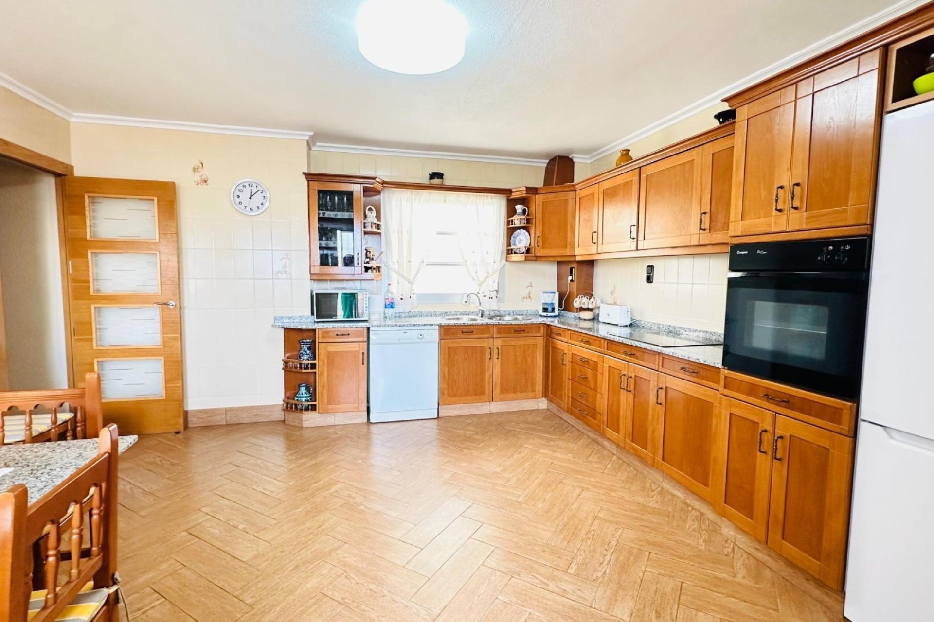 Resale - Apartment -
Torrevieja - Centro