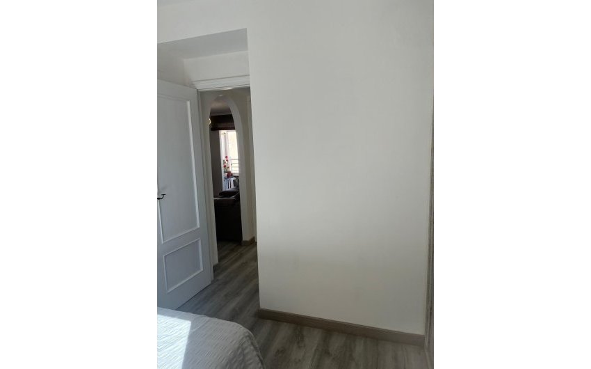 Resale - Apartment -
Torrevieja - Centro