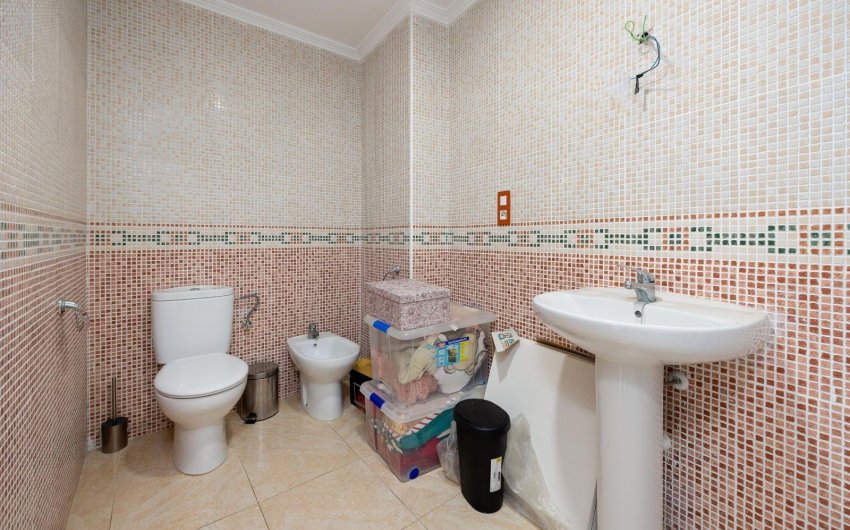 Resale - Apartment -
Torrevieja - Centro