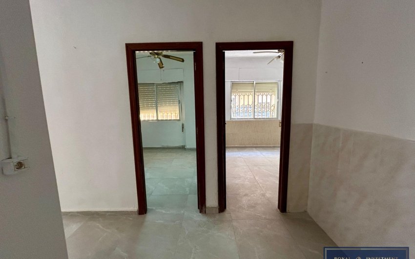 Resale - Apartment -
Torrevieja - Centro