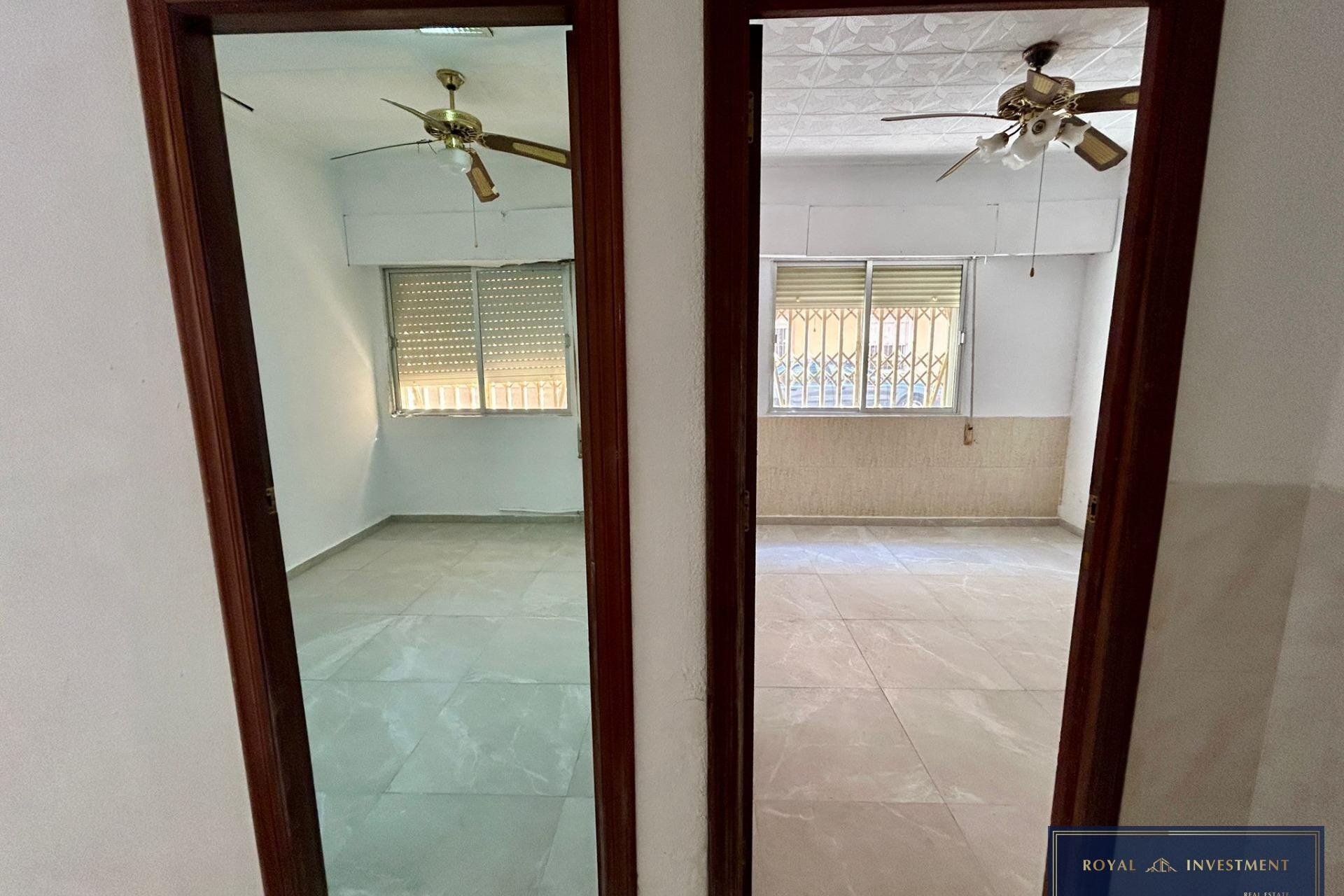 Resale - Apartment -
Torrevieja - Centro