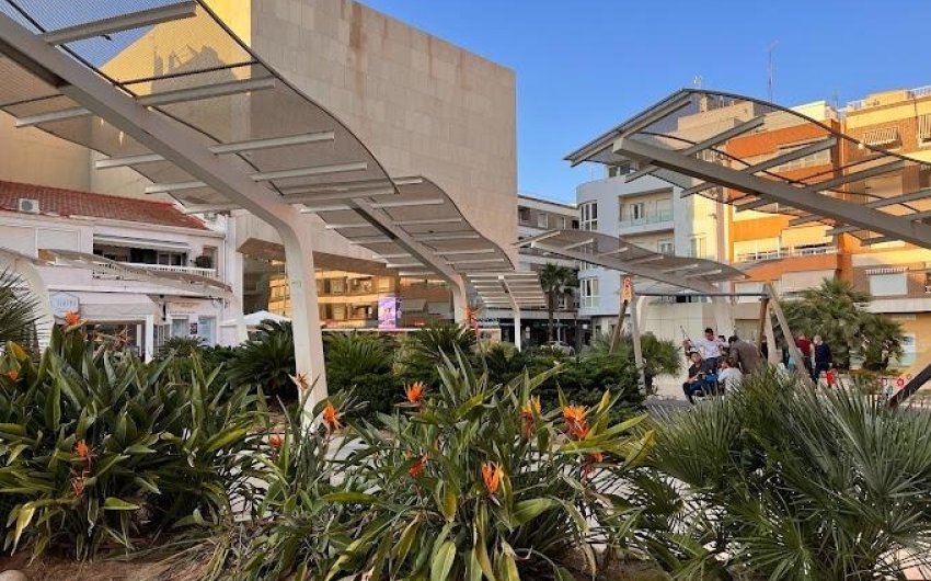 Resale - Apartment -
Torrevieja - Centro