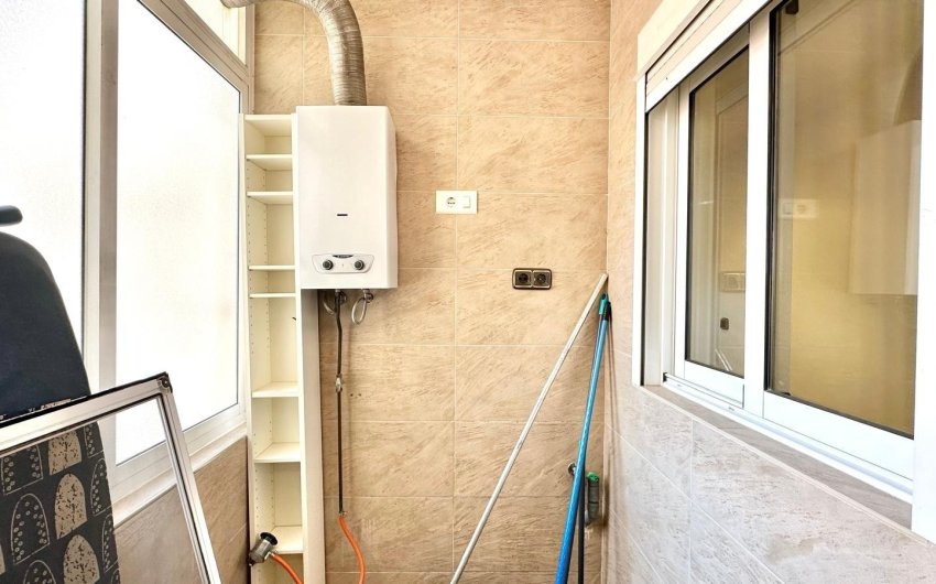 Resale - Apartment -
Torrevieja - Centro