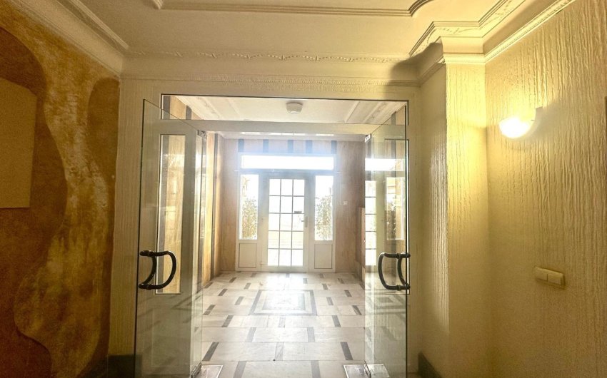 Resale - Apartment -
Torrevieja - Centro