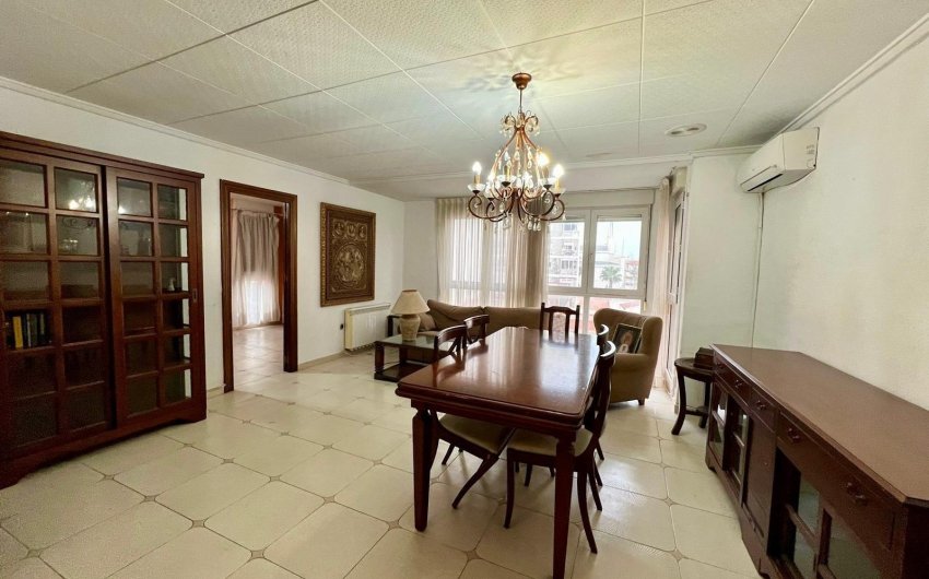 Resale - Apartment -
Torrevieja - Centro