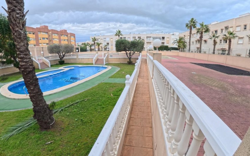 Resale - Apartment -
Torrevieja - Centro
