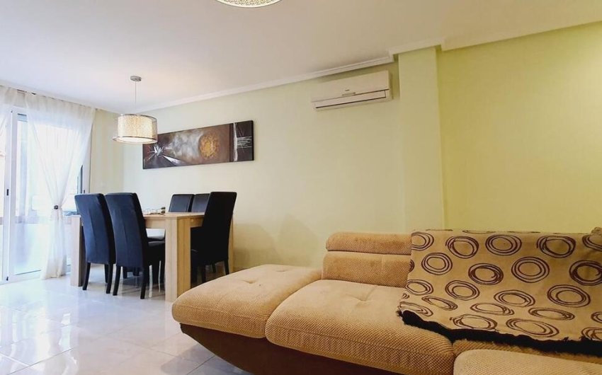 Resale - Apartment -
Torrevieja - Centro