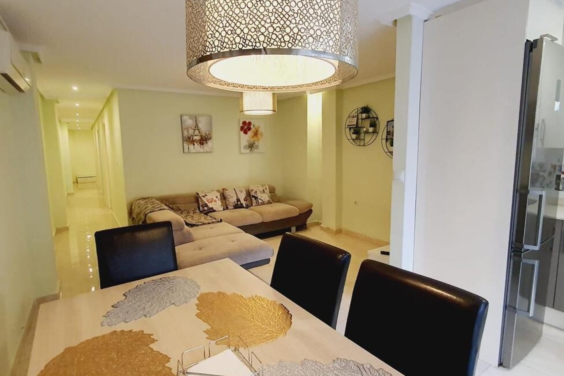 Resale - Apartment -
Torrevieja - Centro
