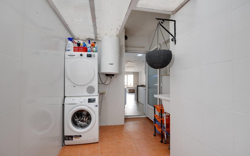 Resale - Apartment -
Torrevieja - Centro