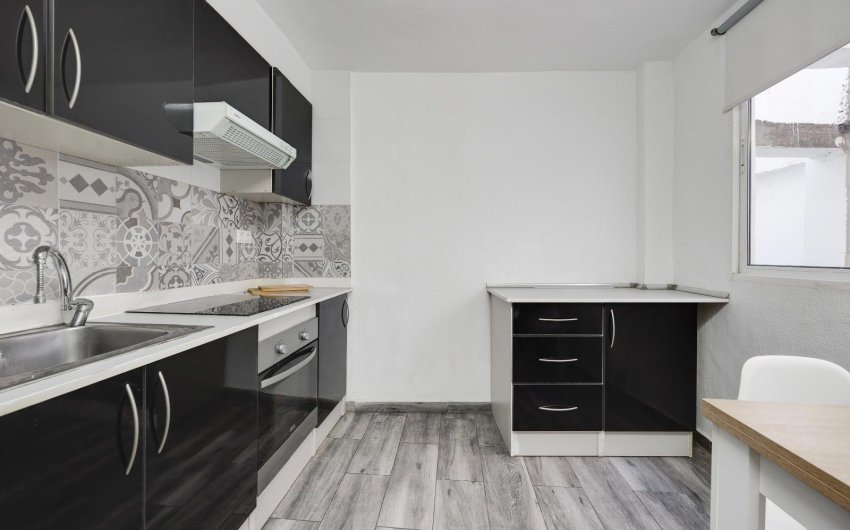 Resale - Apartment -
Torrevieja - Centro