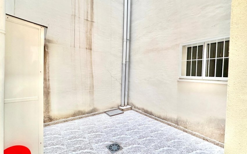 Resale - Apartment -
Torrevieja - Centro