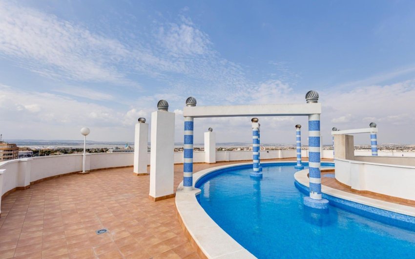Resale - Apartment -
Torrevieja - Centro