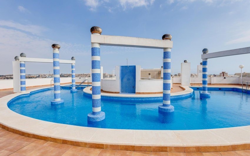 Resale - Apartment -
Torrevieja - Centro