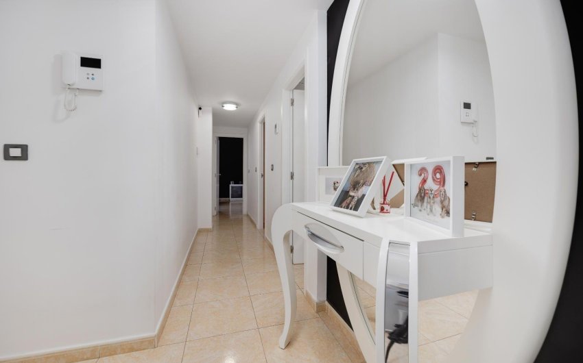 Resale - Apartment -
Torrevieja - Centro
