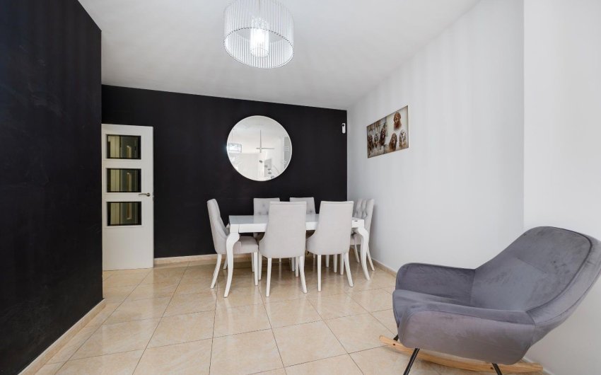 Resale - Apartment -
Torrevieja - Centro
