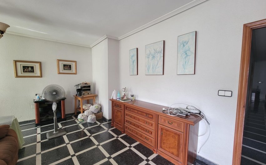 Resale - Apartment -
Torrevieja - Centro