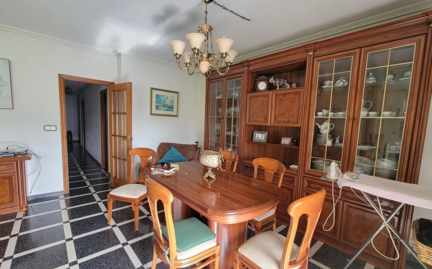 Resale - Apartment -
Torrevieja - Centro