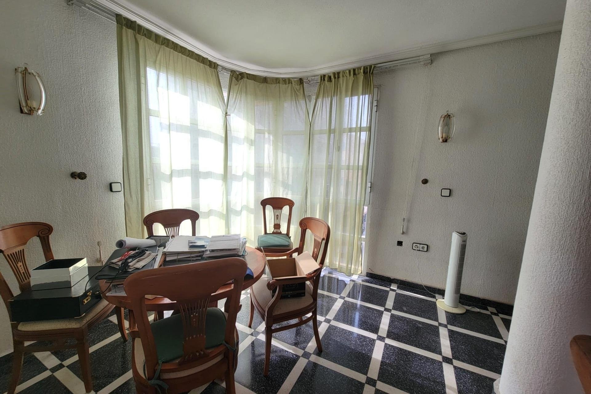 Resale - Apartment -
Torrevieja - Centro