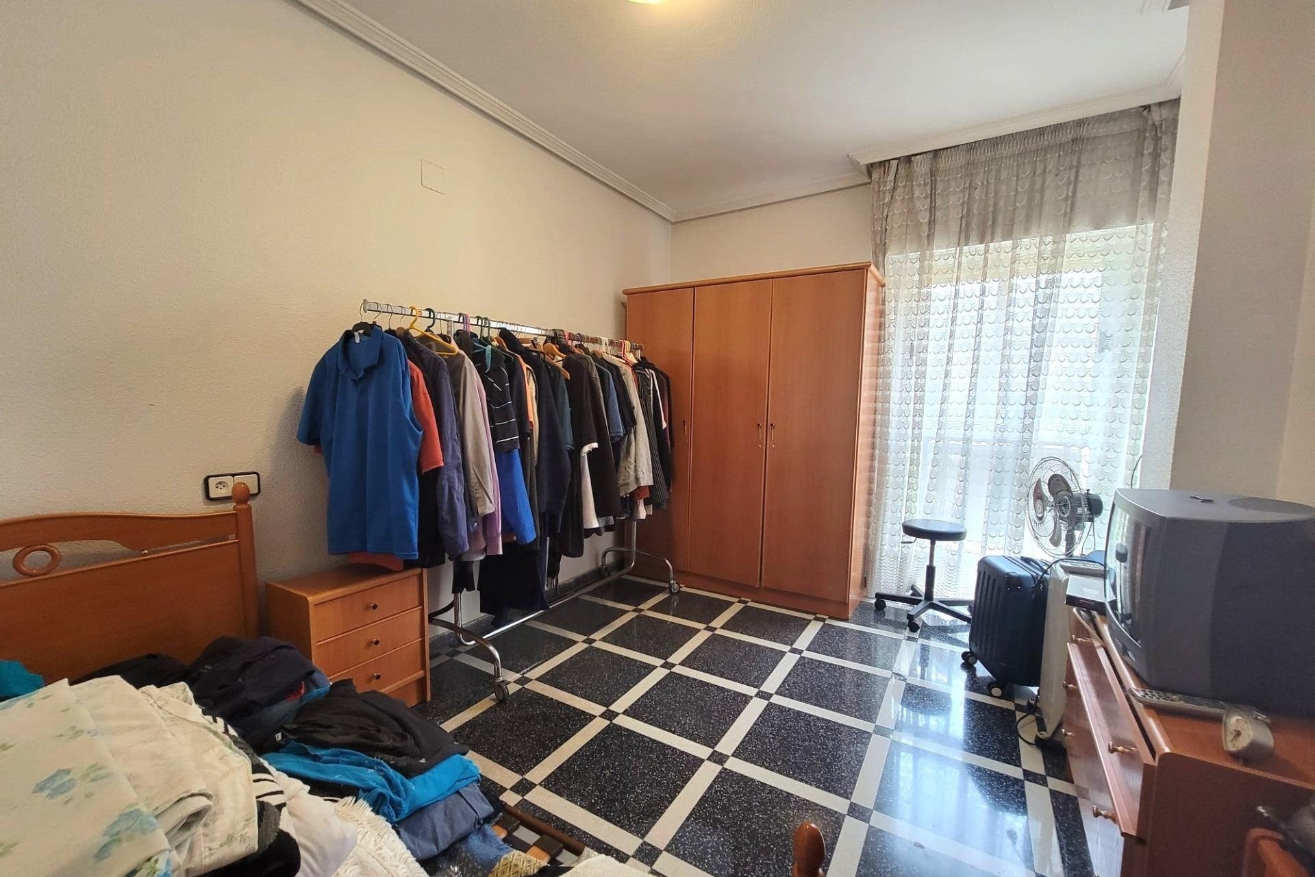 Resale - Apartment -
Torrevieja - Centro
