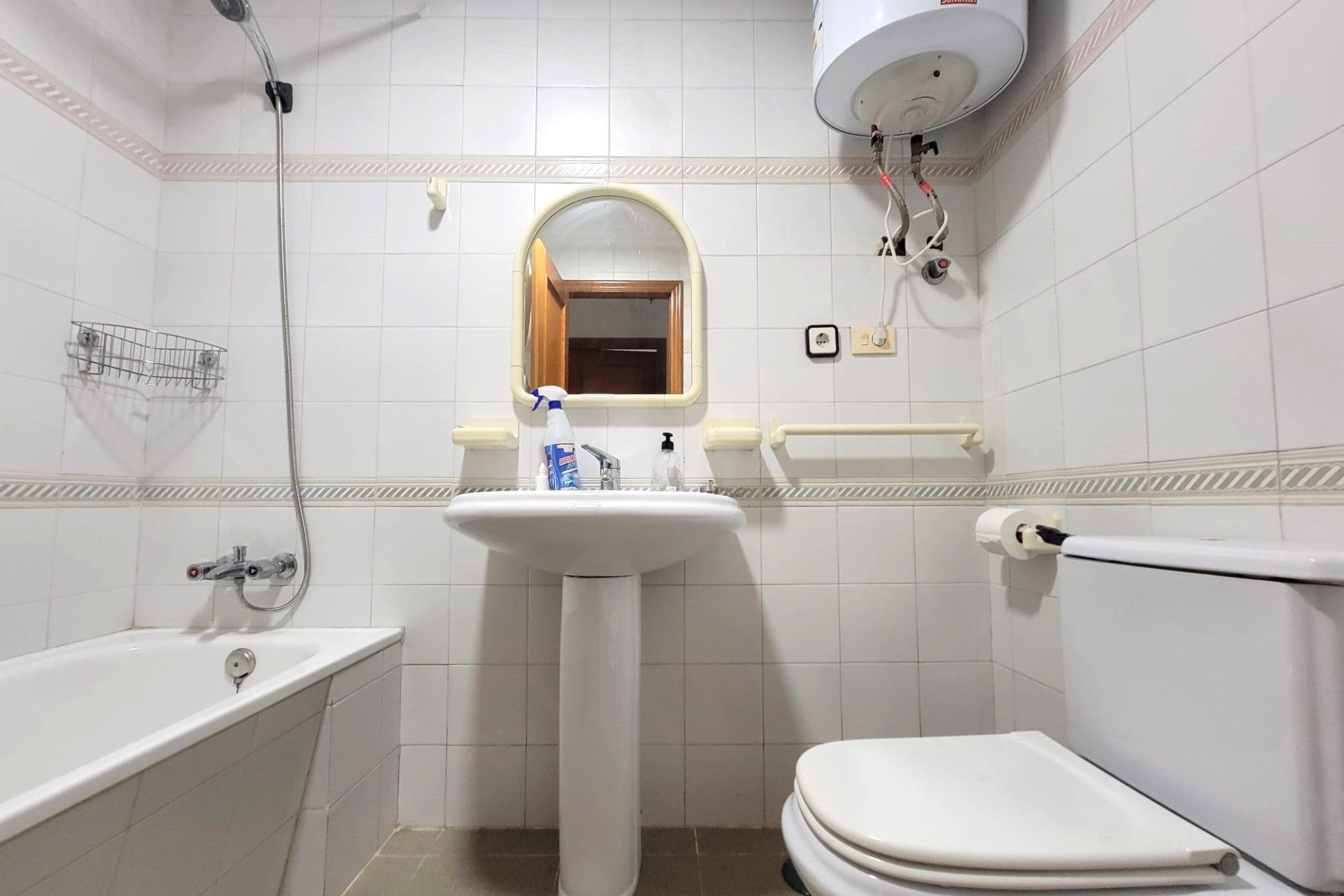 Resale - Apartment -
Torrevieja - Centro