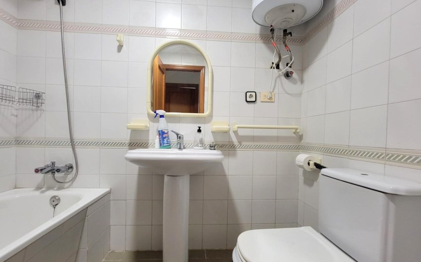 Resale - Apartment -
Torrevieja - Centro