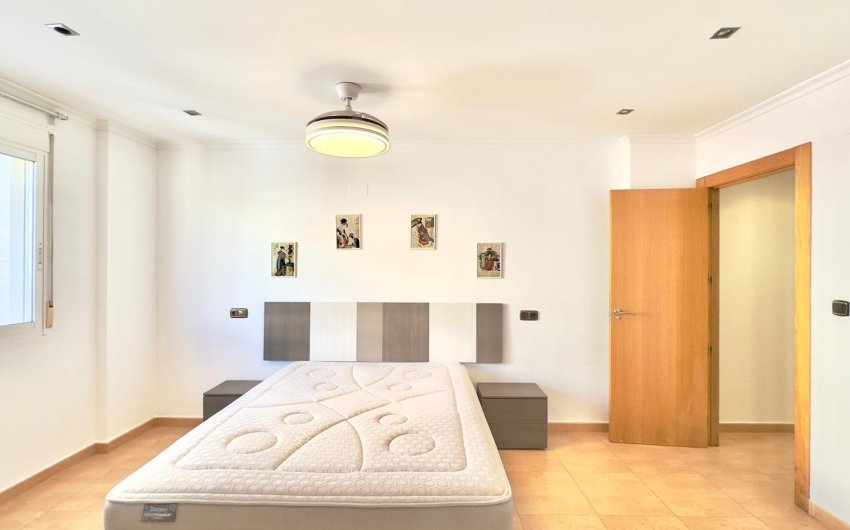 Resale - Apartment -
Torrevieja - Centro
