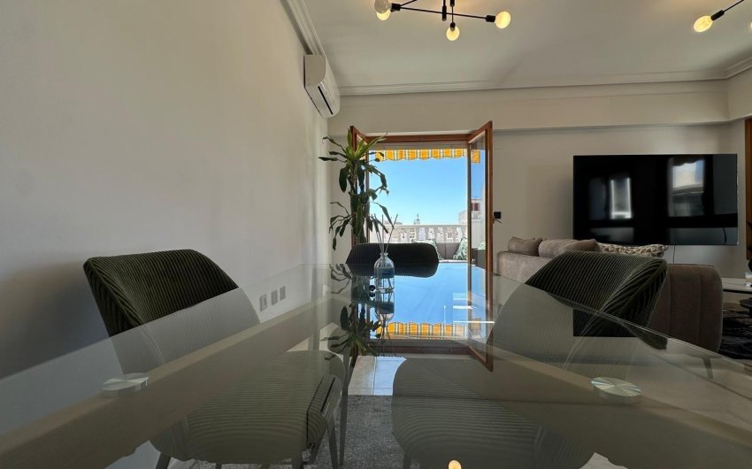 Resale - Apartment -
Torrevieja - Centro