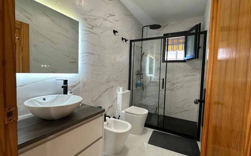 Resale - Apartment -
Torrevieja - Centro