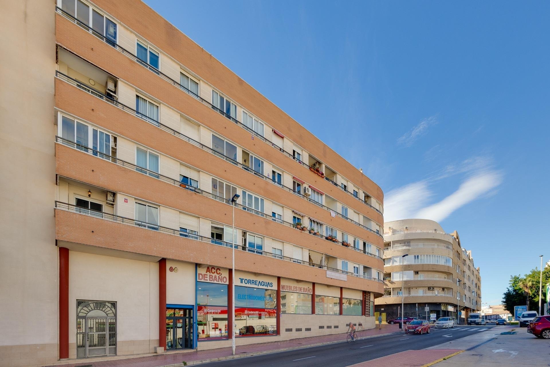 Resale - Apartment -
Torrevieja - Centro