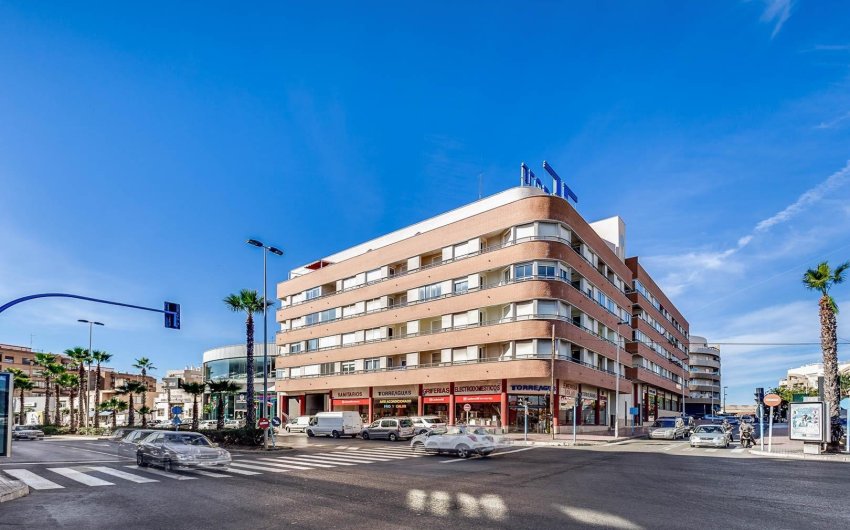 Resale - Apartment -
Torrevieja - Centro