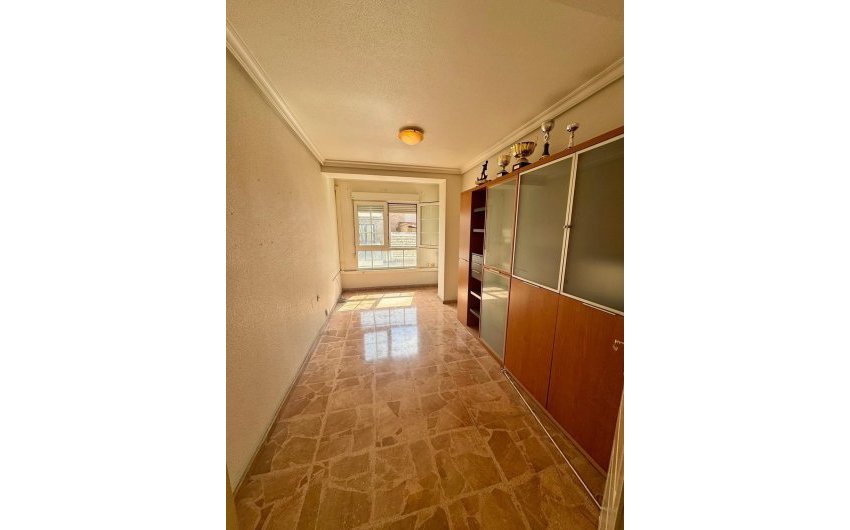 Resale - Apartment -
Torrevieja - Centro