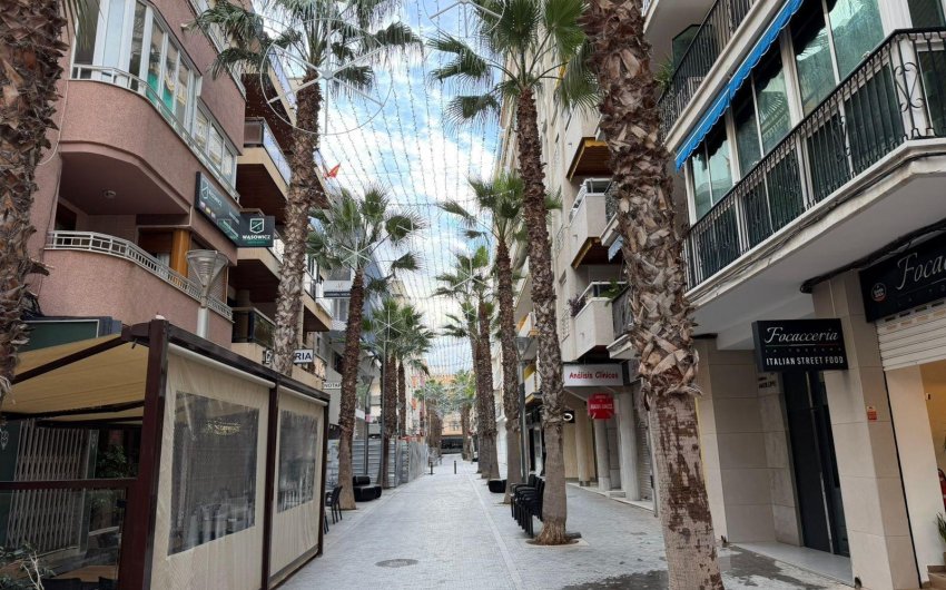 Resale - Apartment -
Torrevieja - Centro